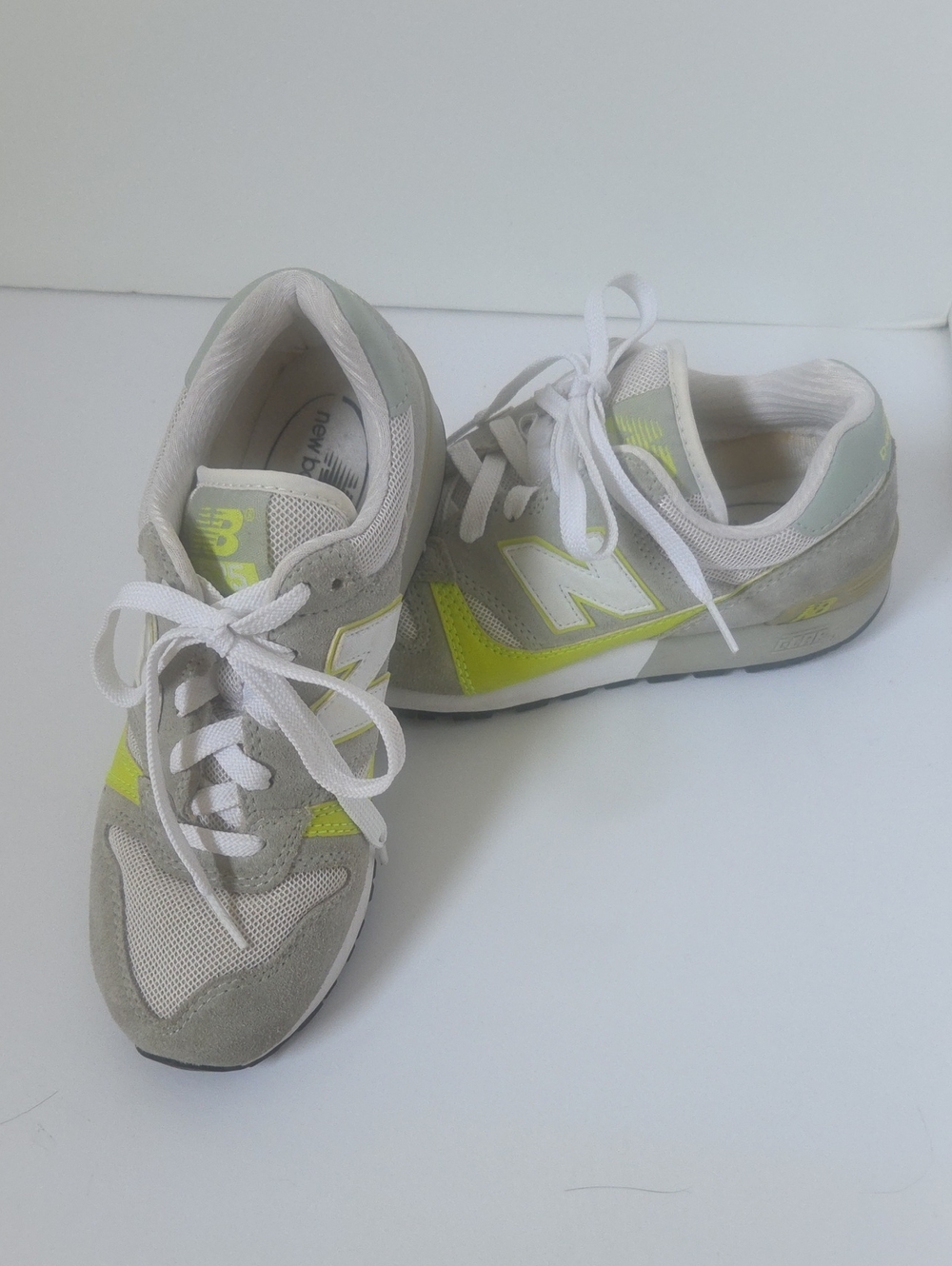 New Balance Women's Grey and Neon Yellow Athletic Sneakers